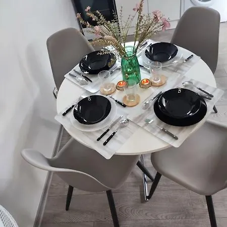 Le Petit Chateau Апартаменты