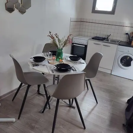 Le Petit Chateau * Пьерфон