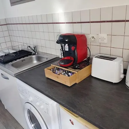 Le Petit Chateau Appartement *